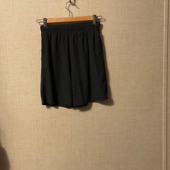 Old Navy Kids Black Shorts - Picture 1 of 4